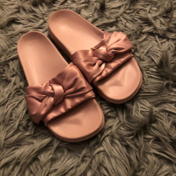 Pink slides - Picture 2 of 3